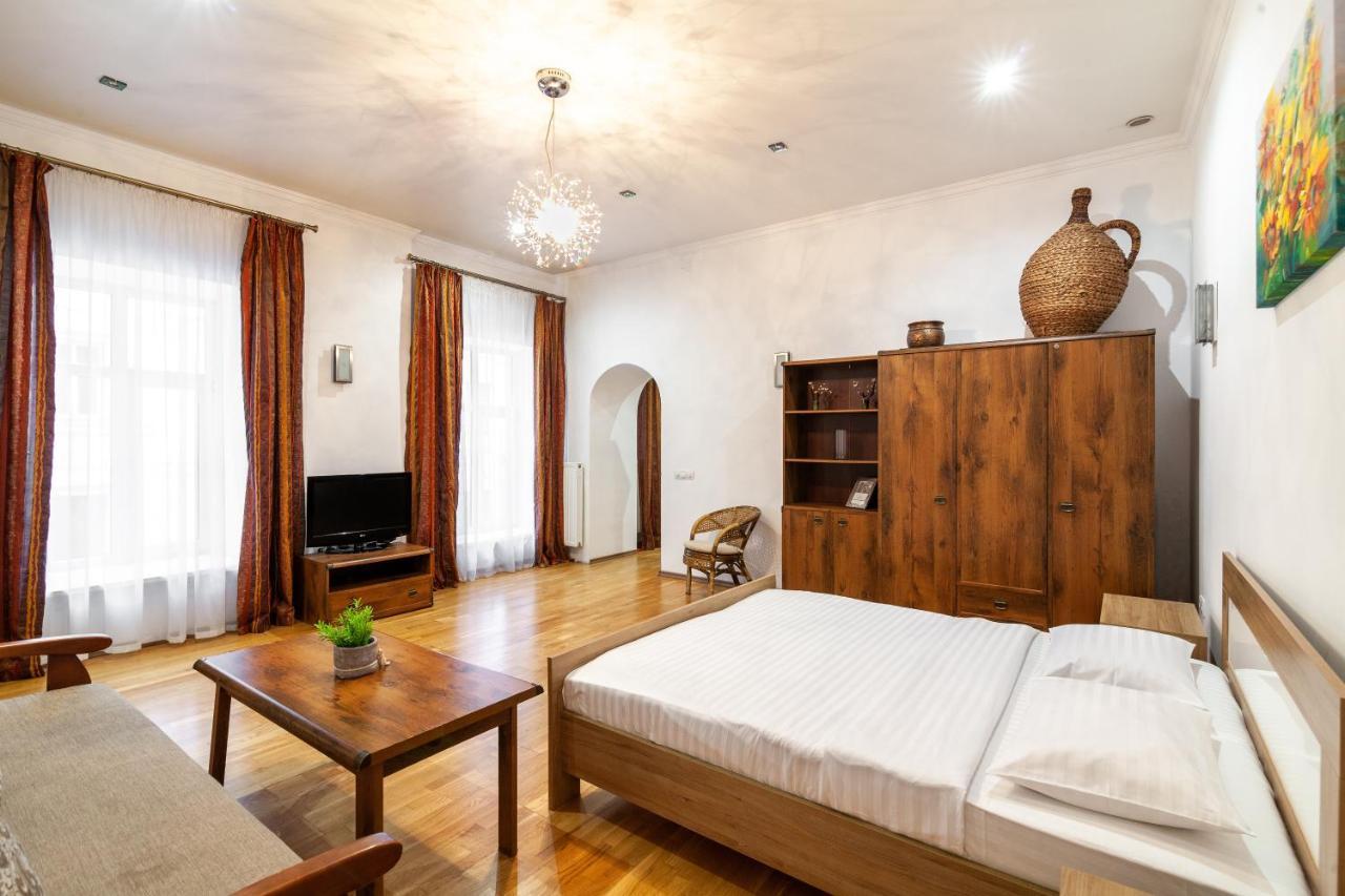 Apartment Romari лесі українки