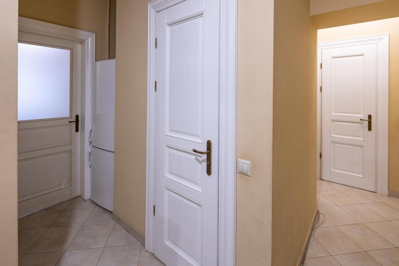 Romari лесі українки Apartment *