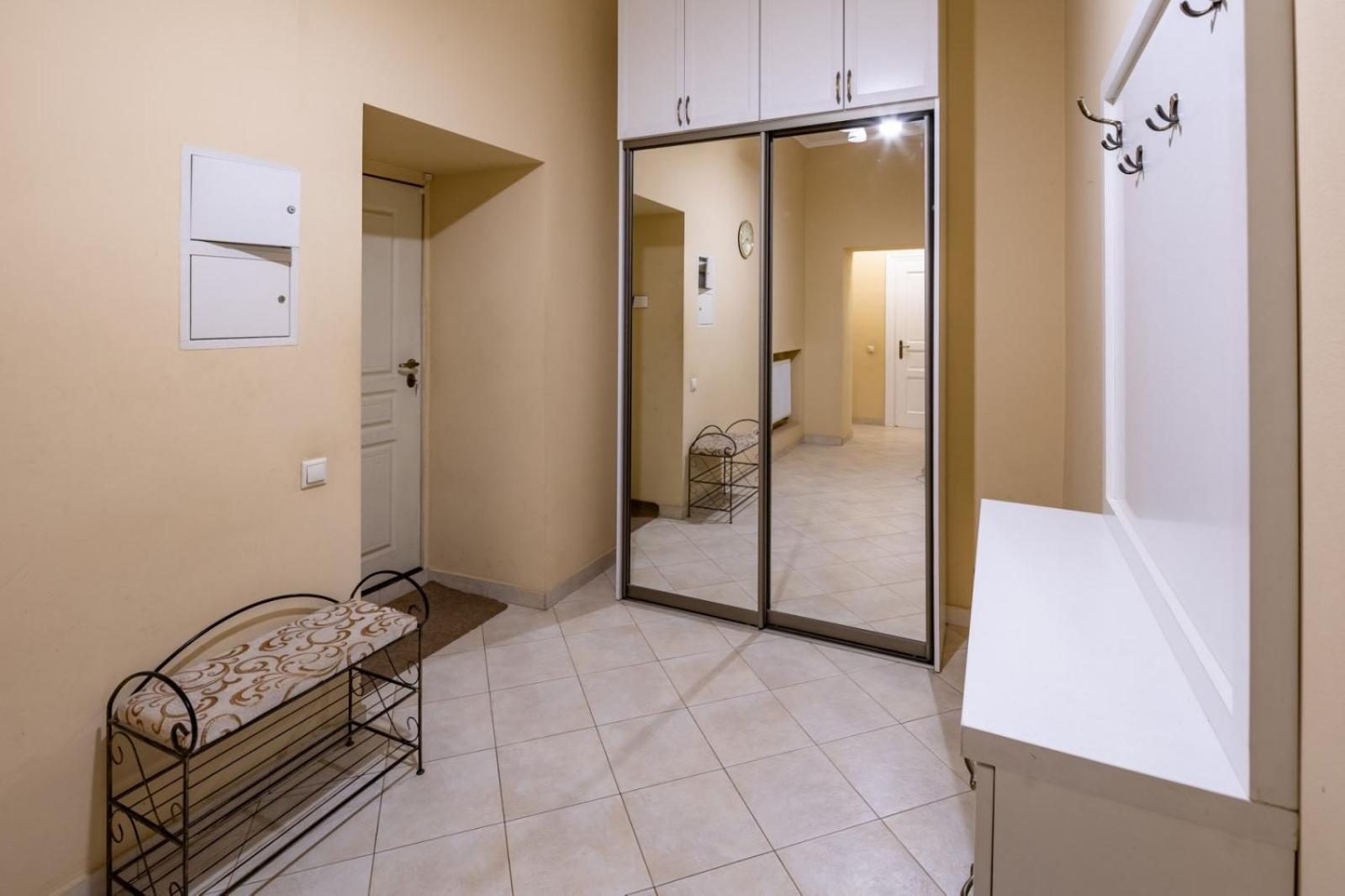Romari лесі українки Apartment Lviv
